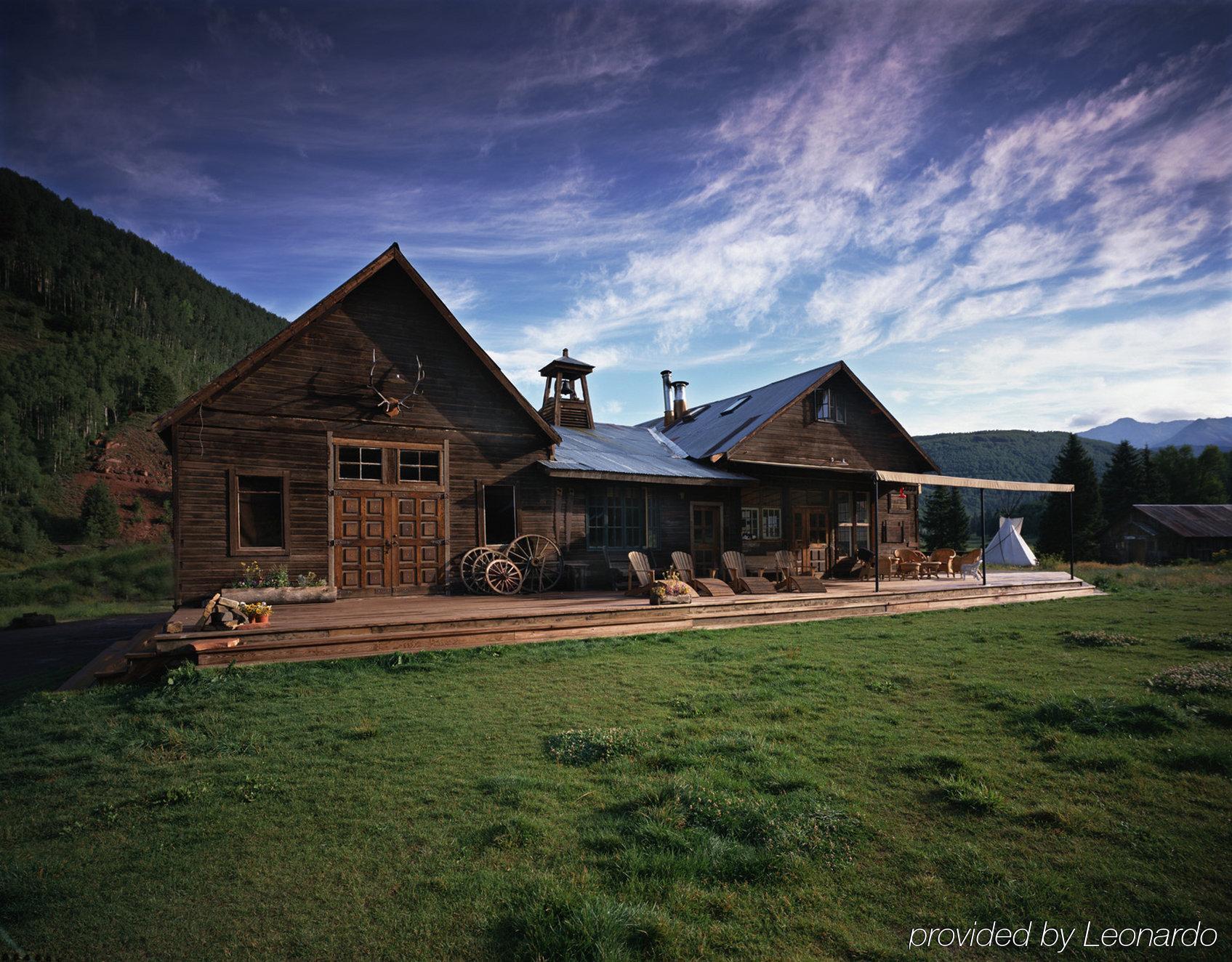 Dunton Hot Springs Hotel Exterior photo
